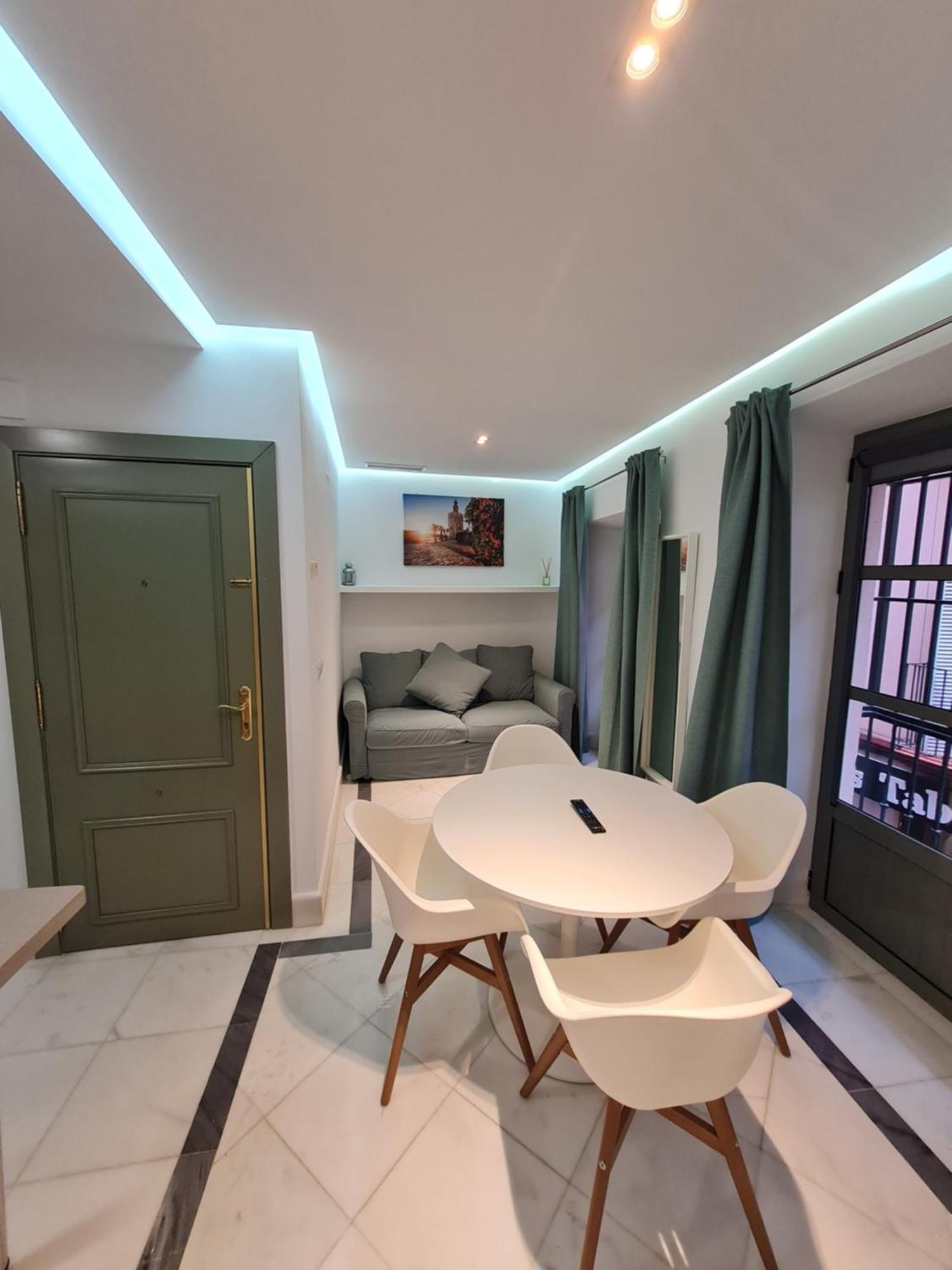 Dreamsapt Sierpes Seville Luaran gambar